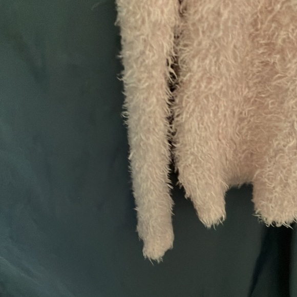 Abercrombie Kids: Pink fuzzy Sweater with metallic thread-hoodie- Girls Small - Picture 13 of 16